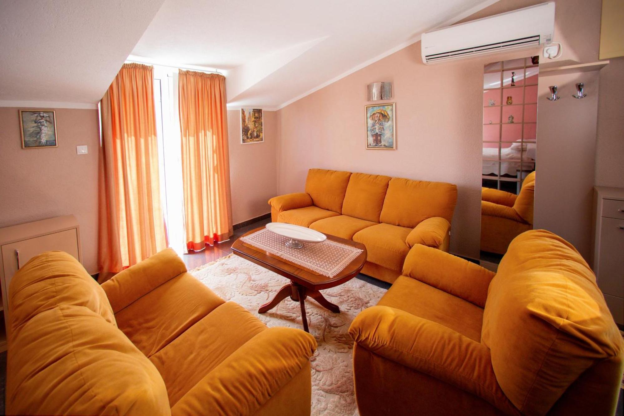 Villa Shu Krimovica Exteriör bild
