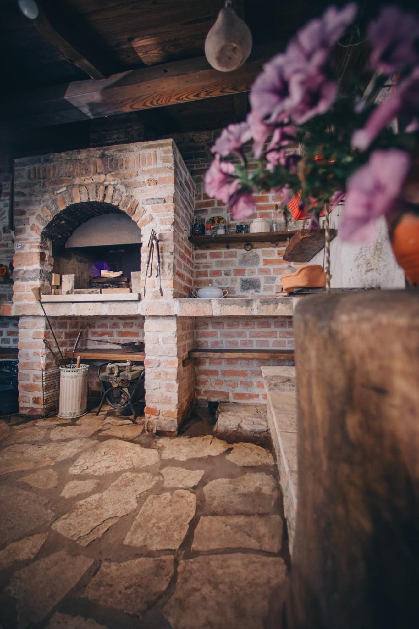 Villa Shu Krimovica Exteriör bild